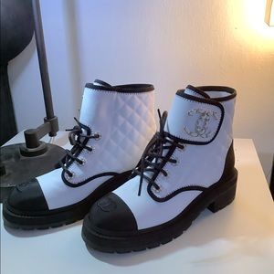 Chanel boots , 100% authentic